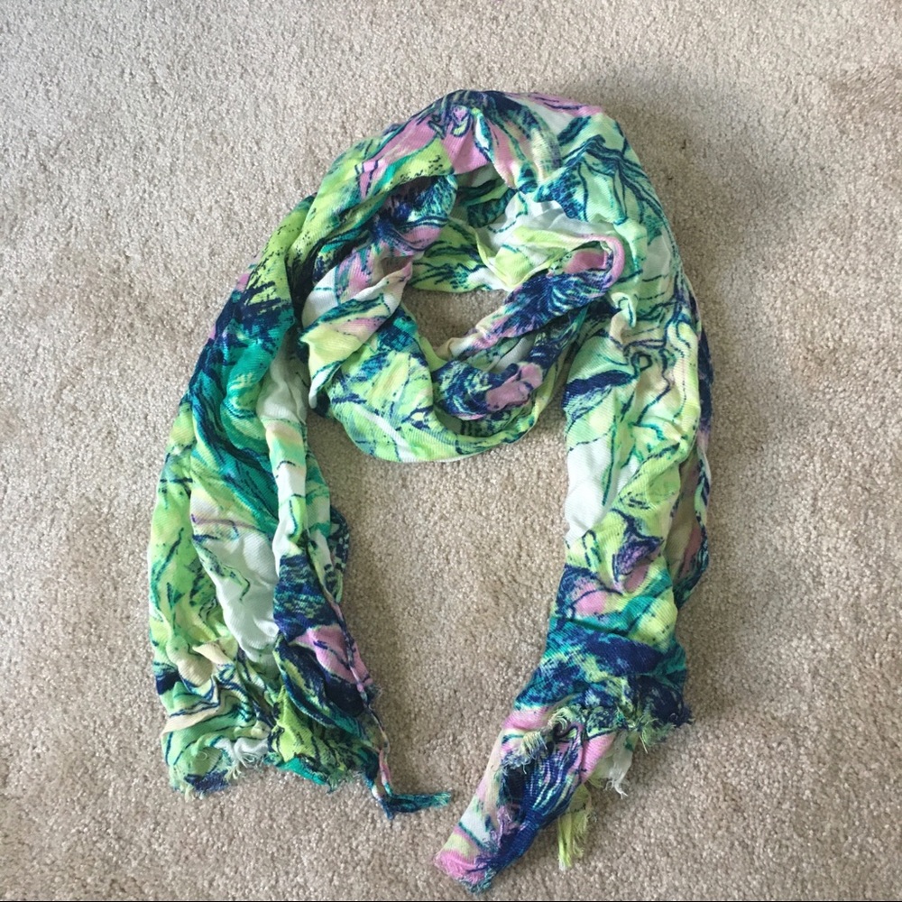 💚 5 for $15! 💚 Watercolor Lilies Wrap Scarf